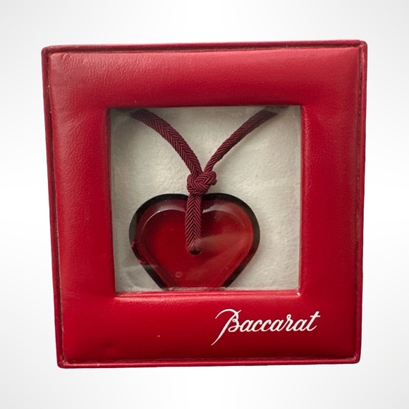 Baccarat Crystal Crimson Heart Necklace Pendant - Picture 1 of 3